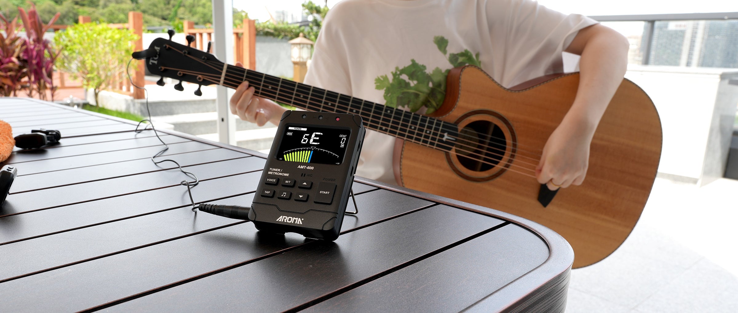Why Musicians Choose an All-in-One Tuner Metronome